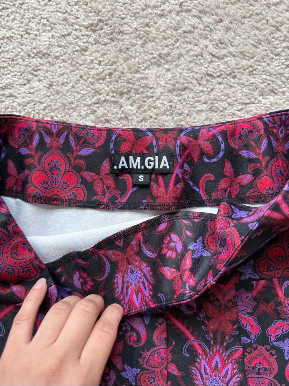I am Gia paisley Y2K low rise mini skirt - Picture 2 of 3